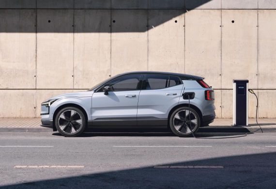 Volvo EX30 se nabíjí